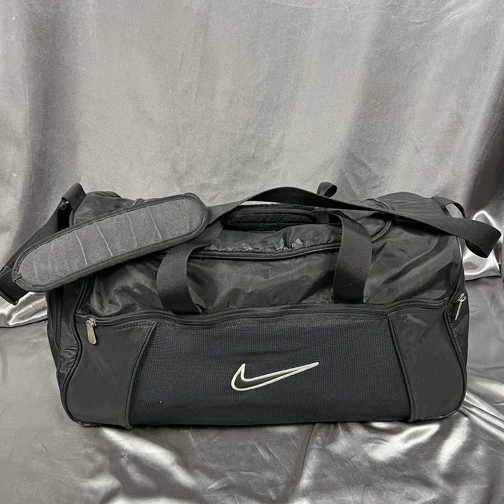 Nike elite duffel